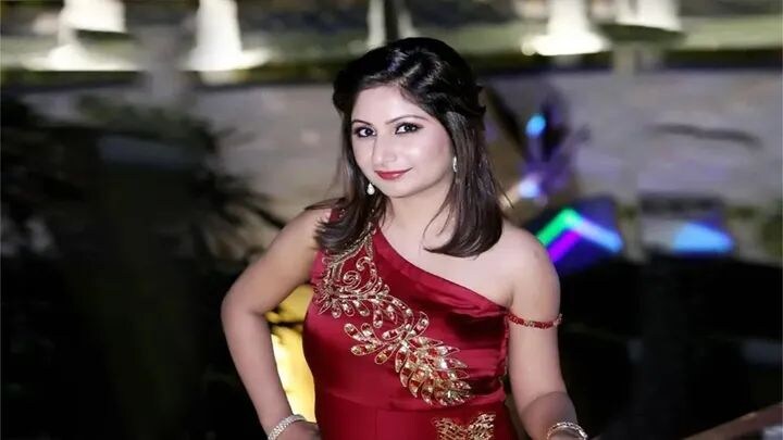 इंपैक्ट फीचर: अपनी प्रतिभा से फैशन जगत में क्रांति ला रही हैं फैशन डिजाइनर पूजा मोगा UP Tak