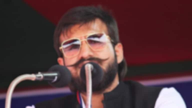 होटल लैंड डील केस में मुख्तार अंसारी के बेटे अब्बास को लगा बड़ा झटका, कोर्ट ने दिया ये फैसला abbas3