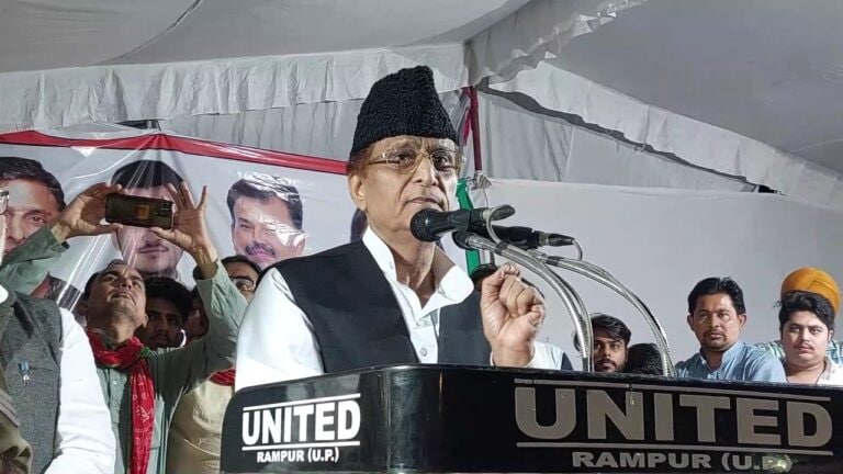 UP निकाय चुनाव: आजम का सरकार पर तीखा वार, बोले- हमारी नस्लों के हाथों में चाकू नहीं कलम दो UP Tak