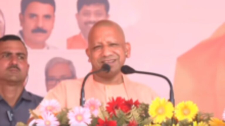 अतीक अहमद के मारे जाने के बाद जब प्रयागराज के लूकरगंज में हुई CM योगी की रैली, ऐसा था नजारा UP Tak