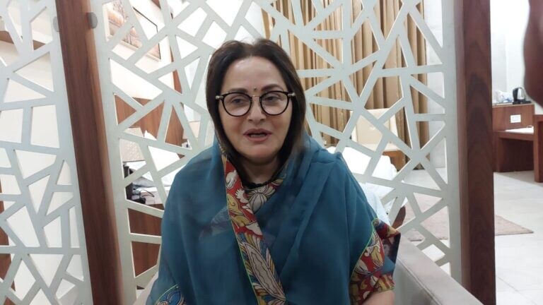 रामपुर: आजम पर जमकर बरसीं जया प्रदा, बोलीं- उन्हें कोई नहीं सुधार सकता UP Tak