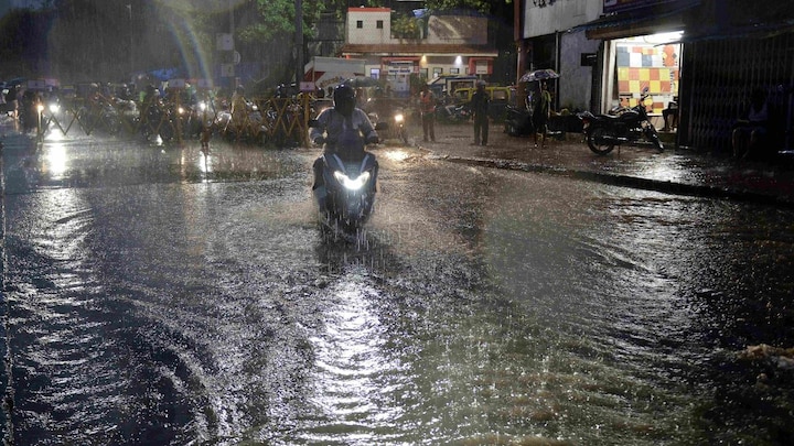 यूपी में भीषण गर्मी से जल्द मिलेगी राहत! अगले 3 दिनों तक बारिश के आसार UP Tak