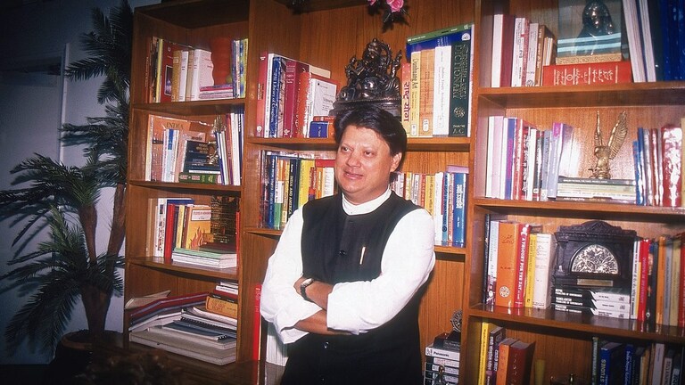 CM योगी करेंगे मैनपुरी में माधवराव सिंधिया की प्रतिमा का अनावरण, यहीं क्यों? जानें क्या हुआ था UP Tak