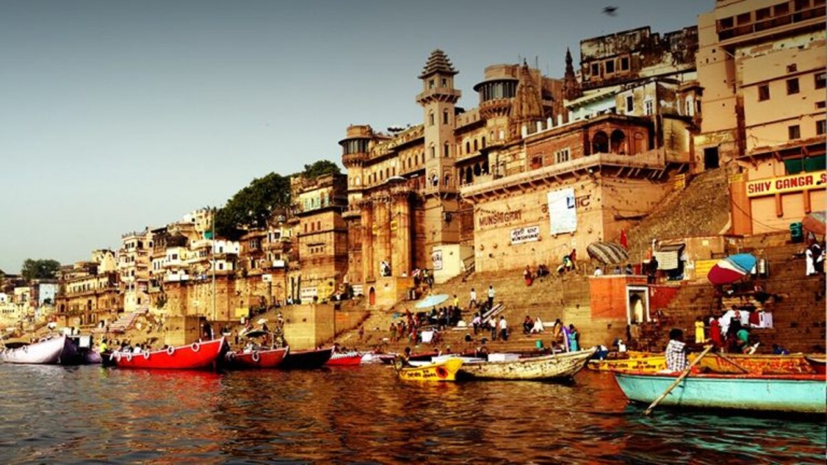 काशी विश्वनाथ मंदिर के दर्शन को जा रहे हैं तो बनारस के ये पांच पौराणिक घाट जरूर घूमें UP Tak