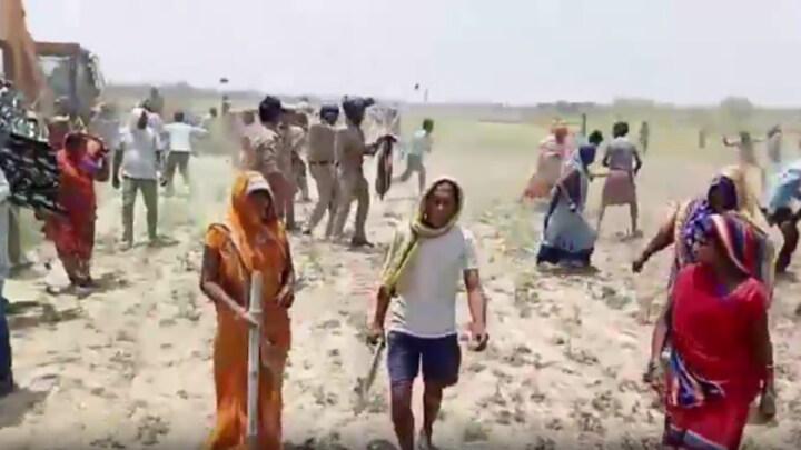 वाराणसी: ट्रांसपोर्ट नगर योजना को लेकर बवाल, ‘किसानों ने पुलिस पर किया पथराव’, कई घायल UP Tak