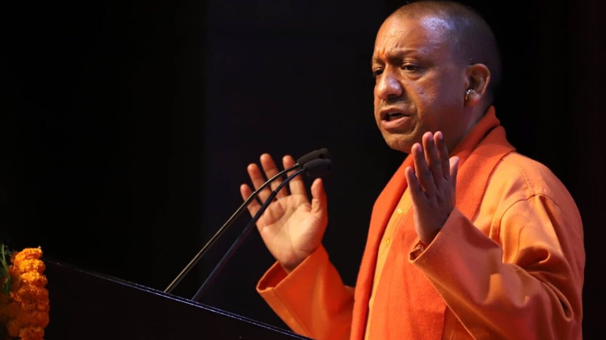 CM योगी ने नारी शक्ति वंदन विधेयक को बताया ‘ऐतिहासिक’, PM मोदी की तारीफ में पढ़े कसीदे cm yogi3