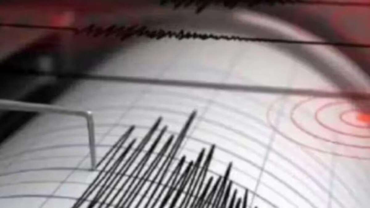 नोएडा में महसूस किए गए भूकंप के तेज झटके, रिएक्टर स्केल पर इतनी रही तीव्रता UP Tak