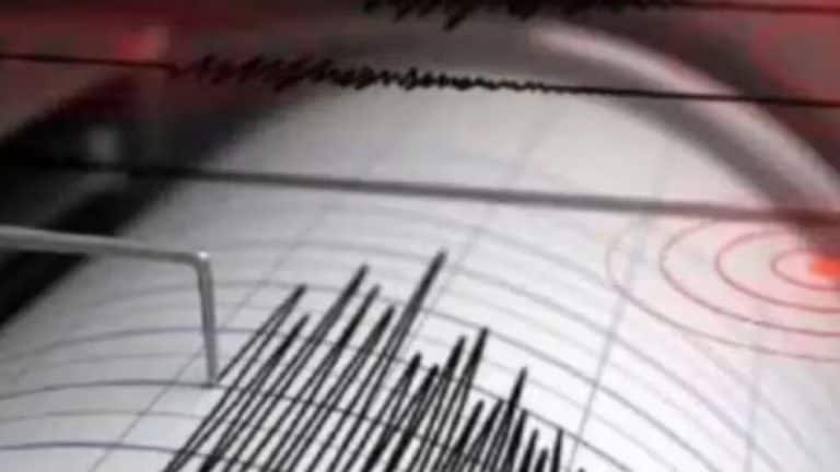 नोएडा में महसूस किए गए भूकंप के तेज झटके, रिएक्टर स्केल पर इतनी रही तीव्रता UP Tak