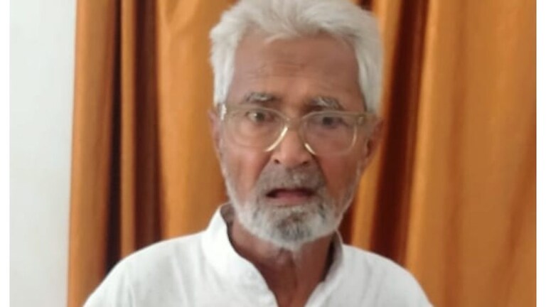 बाराबंकी: भैंसे की मौत पर 28 साल बाद 80 साल के बुजुर्ग के खिलाफ जारी हुआ गिरफ्तारी वारंट, कुर्की का भी आदेश UPTak
