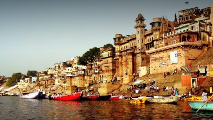 वारणसी घूमने आ रहे तो जरूर जाइए इन 5 जगहों पर, नहीं होगा रिग्रेट! UP Tak