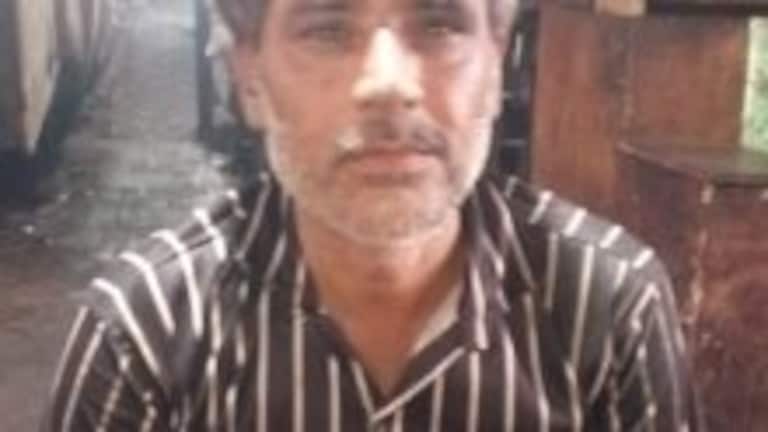 बांदा: बेटी की शादी से पहले उठी पिता की अर्थी, पैसों का इंतजाम न होने से शख्स ने लगाई फांसी UP Tak