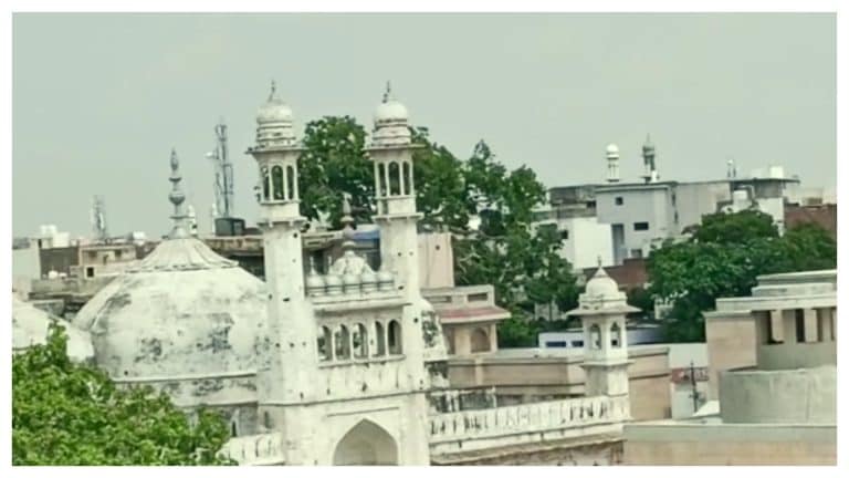 सुप्रीम कोर्ट ने ज्ञानवापी मामले में अपने पिछले आदेश में किया संशोधन, जानिए क्या बदलाव किया गया UP Tak