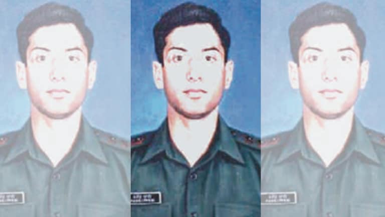 ‘ना छोड़नूं’ बोल कारगिल की लड़ाई में शहीद हो गए थे कैप्टन मनोज, बाद में मिला परम वीर चक्र UP Tak