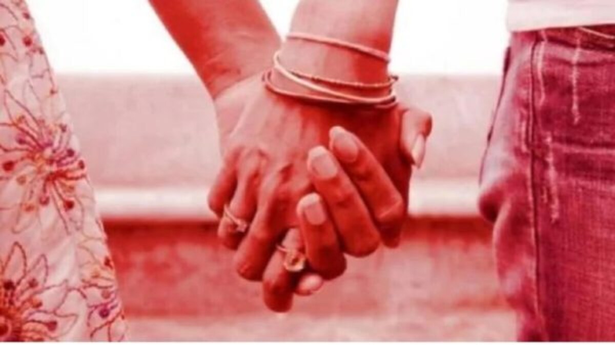 बांदा: रिश्ता देखने आ रहे थे लड़के वाले, लड़की ने प्रेमी के साथ मिलकर कर दिया ये कांड, सब हैरान! premi-1-768x437
