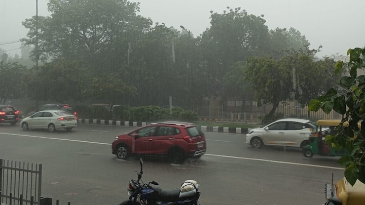 बांदा से लेकर आजमगढ़ तक इन जिलों में 18-19 अगस्त को होगी झमाझम बारिश! देखें लिस्ट UP Tak