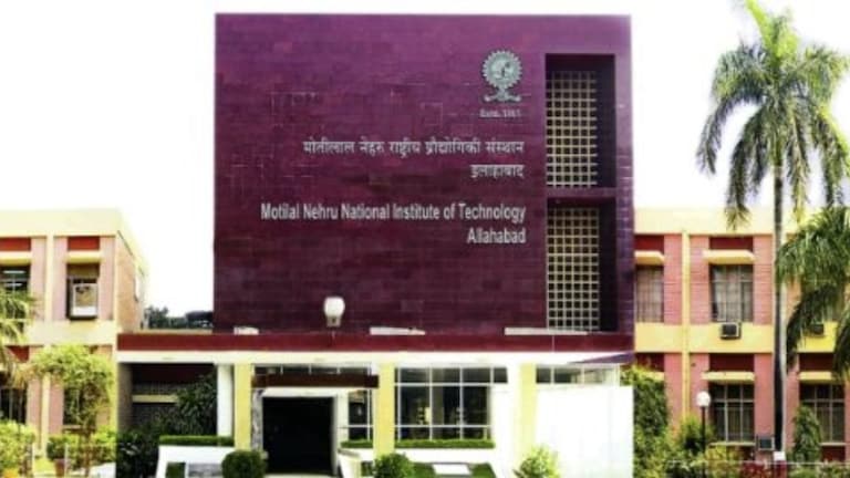 IIT नहीं, प्रयागराज के इस सरकारी इंजीनियरिंग कॉलेज के स्टूडेंट्स का हुआ 100 फीसदी प्लेसमेंट प्रयागराज के MNIT कॉलेज के स्टूडेंट्स का हुआ 100 फीसदी प्लेसमेंट