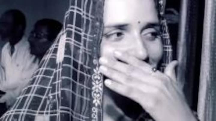 अपने मुल्क वापस लौटेगी सीमा हैदर? पाकिस्तान एंबेसी की जांच रिपोर्ट का नोएडा पुलिस को इंतजार UP Tak