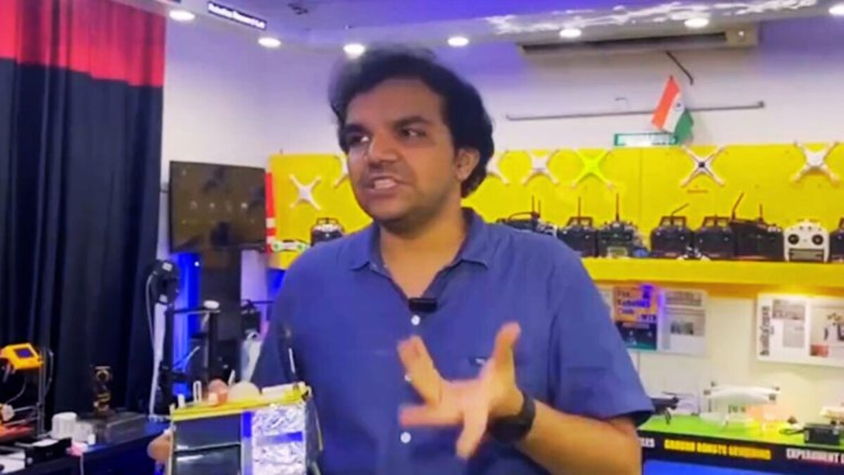 चंद्रयान के लैंडर की चांद पर कैसे होगी लैंडिग? लखनऊ के वैज्ञानिक मिलिंद ने प्रोटो टाइप से दिखाया UP Tak