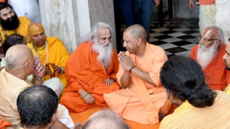 सीएम योगी का अयोध्या और दिगंबर अखाड़े से है खास रिश्ता, रामनगरी को मानते हैं दूसरा घर UP Tak