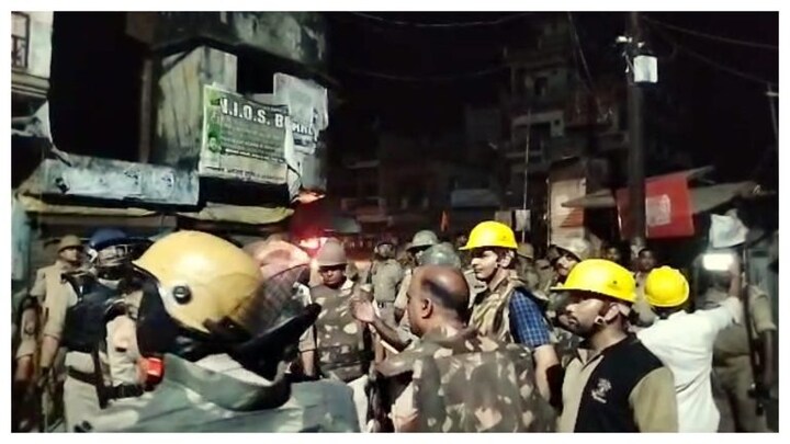 9वीं क्लास के 2 छात्रों ने सोशल मीडिया पर एक-दूसरे के खिलाफ किए पोस्ट और बिगड़ गया बरेली का माहौल UP Tak