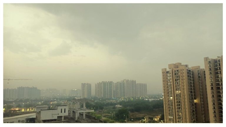 UP Weather Update: फिर करवट ले रहा यूपी का मौसम! अब 20 अक्टूबर तक ऐसा रहेगा सूबे का तापमान UP Tak