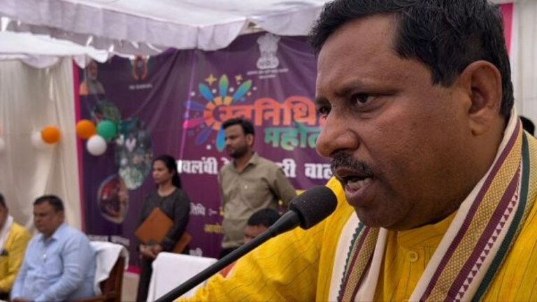 इटावा से BJP सांसद राम शंकर कठेरिया को 2 साल की सजा, 12 साल पुराने इस केस में पाए गए दोषी UP Tak
