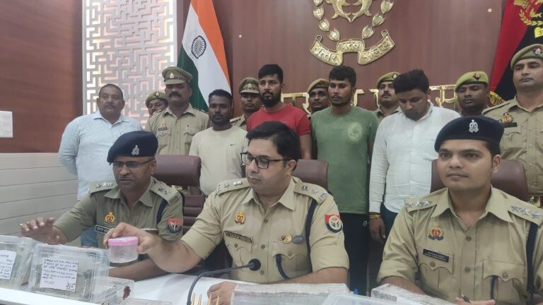 12 लाख में बेचा एक सोने का सिक्का, गोरखपुर में ठगों ने ज्वैलर्स को दिया यू झांसा UP Tak