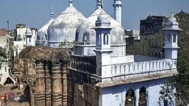 ज्ञानवापी में त्रिशूल का चिन्ह नहीं, अल्लाह लिखा है’, मुस्लिम पक्ष के वकील का बड़ा दावा ज्ञानवापी केस में आया अपडेट.