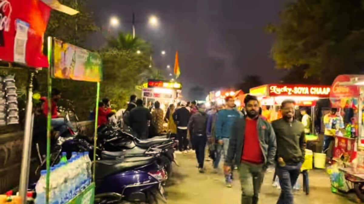 लखनऊ की नई तस्वीर पेश करती चटोरी गली! यहां Gen Z की पसंद के परोसे जाते हैं World Cuisine UP Tak