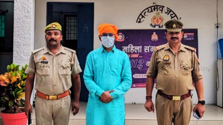 लखनऊ पुलिस ने पूर्व MLA बृजेश प्रजापति को किया अरेस्ट, पत्नी ने सपा नेता पर लगाया ये आरोप UP Tak