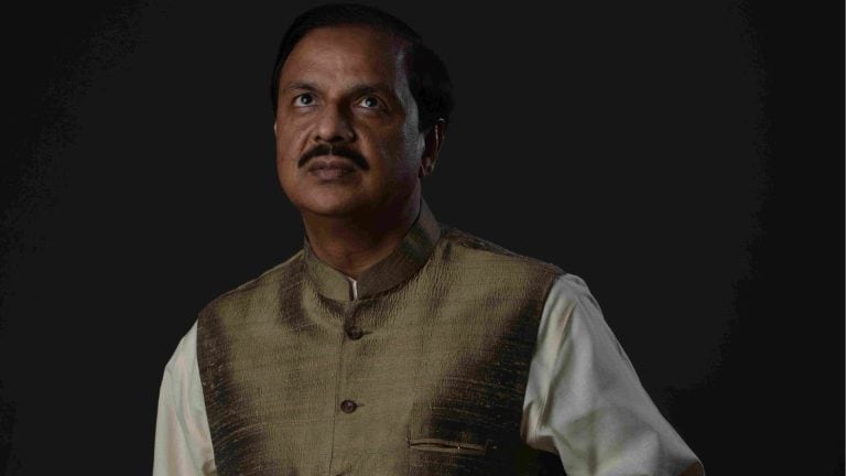 गौतमबुद्ध नगर से 2024 के चुनाव में महेश शर्मा की ‘टेंशन’ बनेंगे ये IAS अफसर? जानें चर्चाएं UP Tak