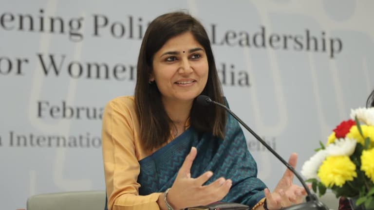 विदेश से पढ़ी महिला नेता को जयंत चौधरी ने सौंपी खास जिम्मेदारी, जानें कौन हैं मनीषा अहलावत विदेश से पढ़ी महिला नेता को जयंत चौधरी ने सौंपी खास जिम्मेदारी, जानें कौन हैं मनीषा अहलावत