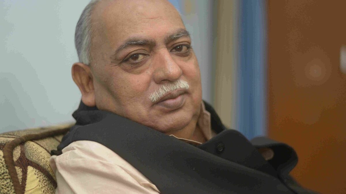 मशहूर शायर मुनव्वर राणा के घर हुई चोरी, 40 लाख के जेवर ले उड़े चोर, केस दर्ज मशहूर शायर मुनव्वर राणा के घर हुई चोरी, 40 लाख के जेवर ले उड़े चोर, केस दर्ज