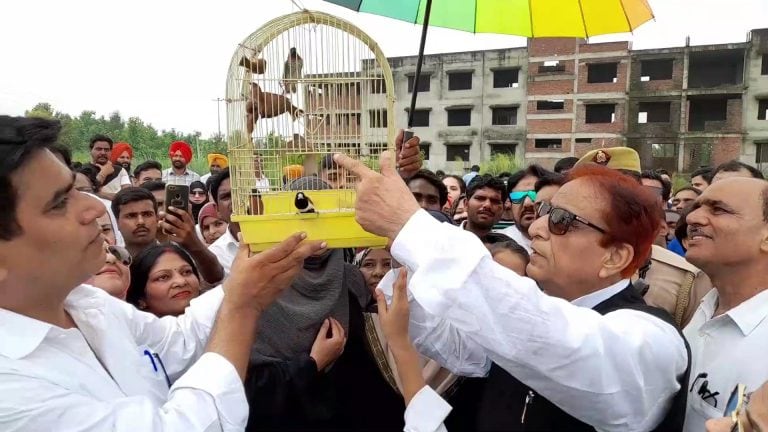 आजम खान को हर वक्त सता रहा फिर से जेल जाने का डर? ऐसी बात कही जिसे सुन हर कोई चौंक गया UP Tak