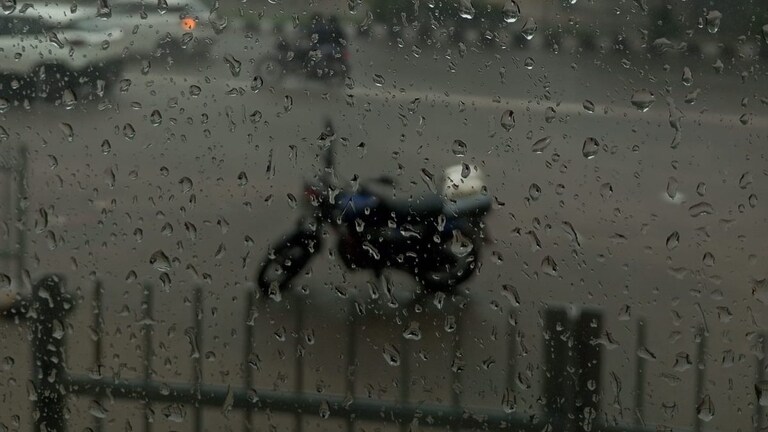 क्या आज लखनऊ में बारिश होगी? IMD ने बताया कैसा रहेगा ‘राजधानी’ का मौसम UP Tak