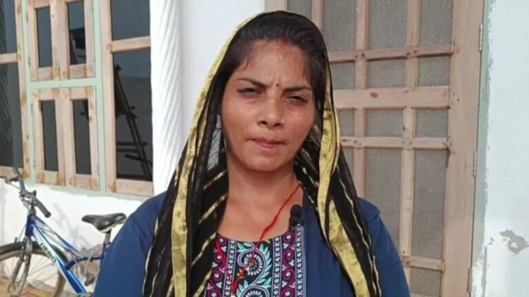 ‘जो अपने मुल्क की ना हुई वो यहां की कैसे होगी’, सीमा पर अब ये बोलीं सचिन की वायरल पड़ोसन UP Tak