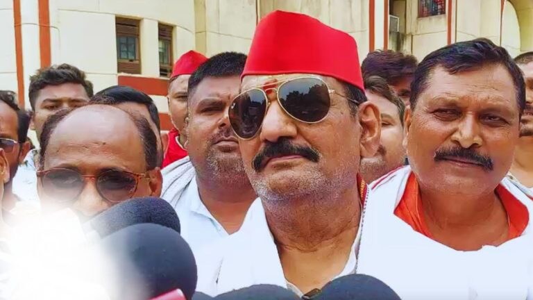 घोसी: ये राजभर नेता तो आए SP के सुधाकर सिंह के साथ, क्या दारा सिंह चौहान के साथ होगा खेला? UPTak