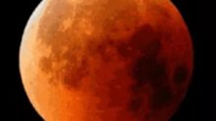 आज रात आसमान में होगा ‘सुपर मून’ का दीदार, जानें धरती पर क्या होगा इसका प्रभाव UP Tak