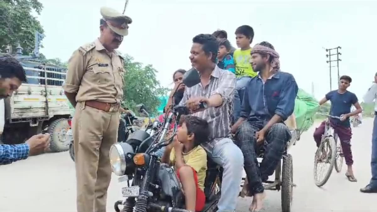 जौनपुर में जुगाड़ गाड़ी पर 5 बच्चों के साथ थे नौकील, इंस्पेक्टर जीडी शुक्ला ने लगाई क्लास UP Tak