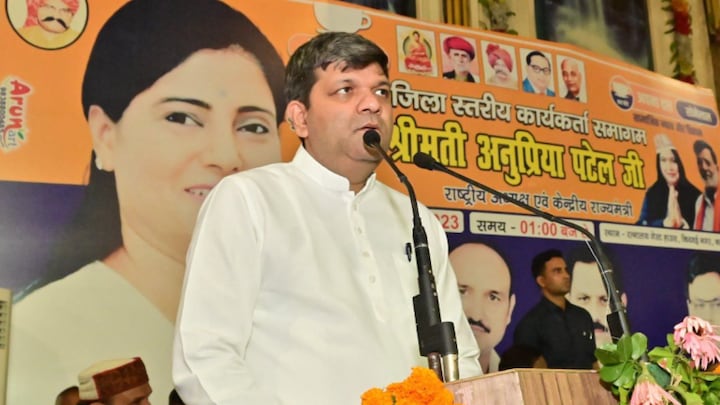 कार एक्सीडेंट में घायल हुए यूपी के मंत्री आशीष पटेल की अब कैसी है हालत? डॉक्टरों ने ये बताया UP Tak