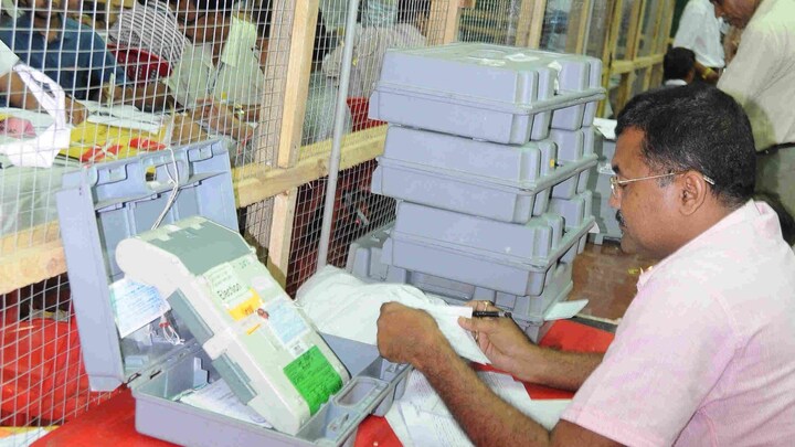 घोसी उपचुनाव में होनी थी 34 राउंड की काउंटिंग, गिने गए 33 राउंड के ही वोट! जानिए क्यों हुआ ऐसा UP Tak