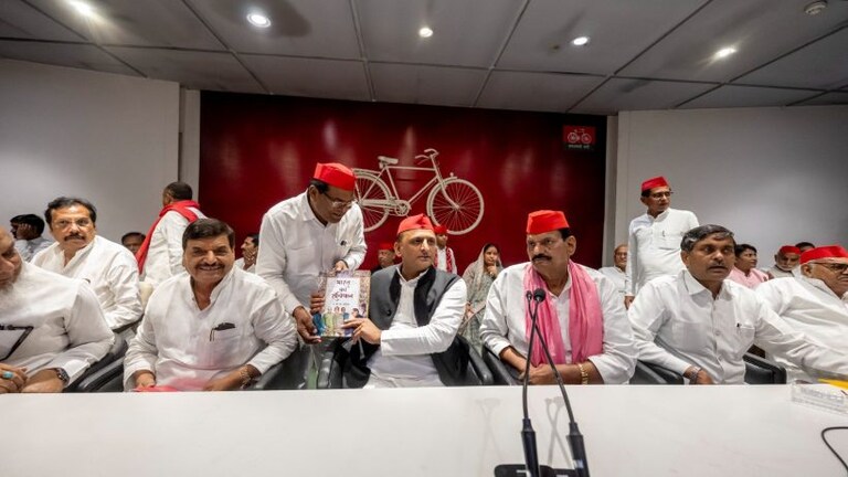 यूपी में I.N.D.I.A गठबंधन की राह नहीं आसान, अखिलेश का ये बयान देगा कांग्रेस को तगड़ी टेंशन UP Tak
