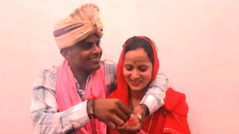 मोहब्बत, केस और जेल! अब इकरा इस्लाम त्याग बन गई प्रीति और कर ली प्रेमी आकाश के साथ शादी UP Tak