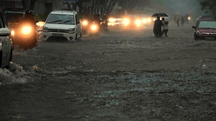 UP Weather: गाजीपुर से लेकर सुल्तानपुर तक आज इन जिलों में हो सकती है बारिश, देखें लिस्ट UP Tak