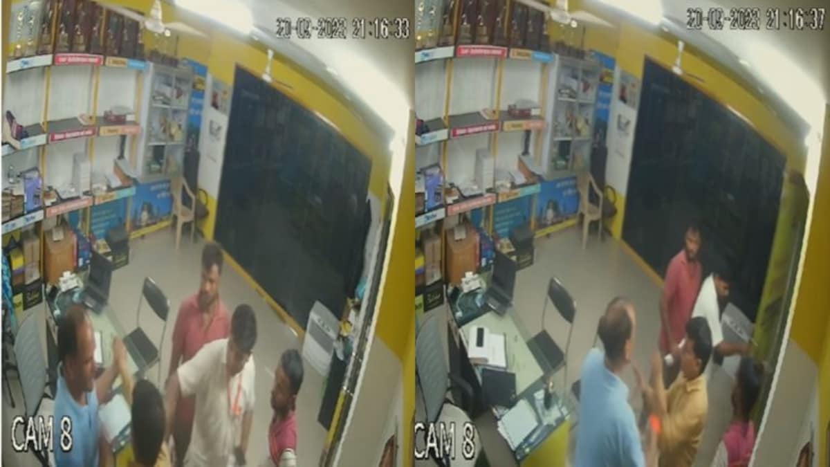बेलगाम अधिकारी: पहले बरेली में फरियादी को बनाया मुर्गा, अब बदायूं SDM ने व्यापारी को पीटा UpTak