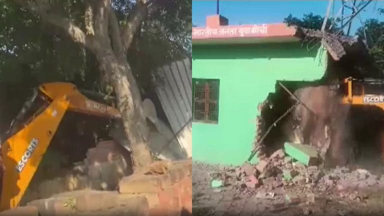 सुल्तानपुर: डॉक्टर की पीट-पीटकर करने वाले BJP नेता के भतीजे के अवैध निर्माण पर चला बुल्डोजर UP Tak