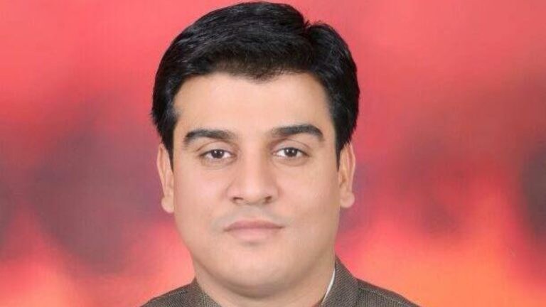 सपा MLA इरफान सोलंकी के पक्ष में गवाही देने वाला शख्स कोर्ट में पलटा! जानिए इस ट्विस्ट की पूरी कहानी UP Tak