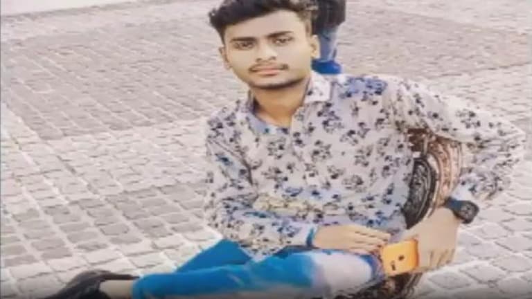 ‘काश तुम होती तो अच्छा होता’, मोबाइल पर स्टेटस लगा बड़े भाई ने छोटे भाई को मार दी गोली, हुई मौत UP Tak