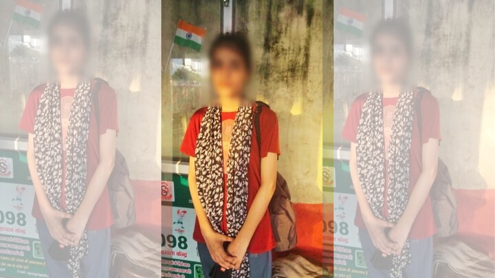 मुरादाबाद में युवक को ट्रेन में मिली नाबालिग लड़की ने खुद को बताया पाकिस्तानी फिर पता चला ये सच UP Tak