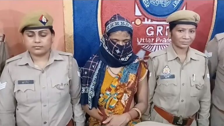 चंदौली: चलती ट्रेन में महिला से दोस्ती कर 2 साल के मासूम बच्चे को लेकर हुई रफू चक्कर UP Tak